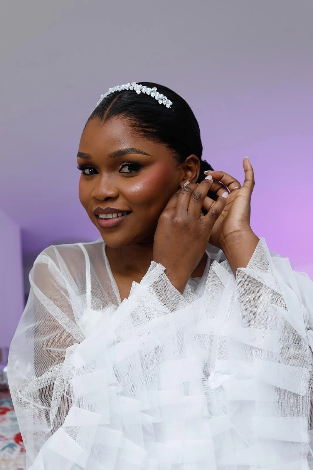 Mariée au diadème, maquillage éclat — GM Black Queen